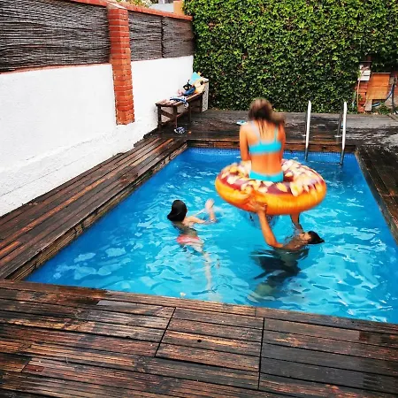 Apartamento House With Outdoor Spaces And Pool Creixell